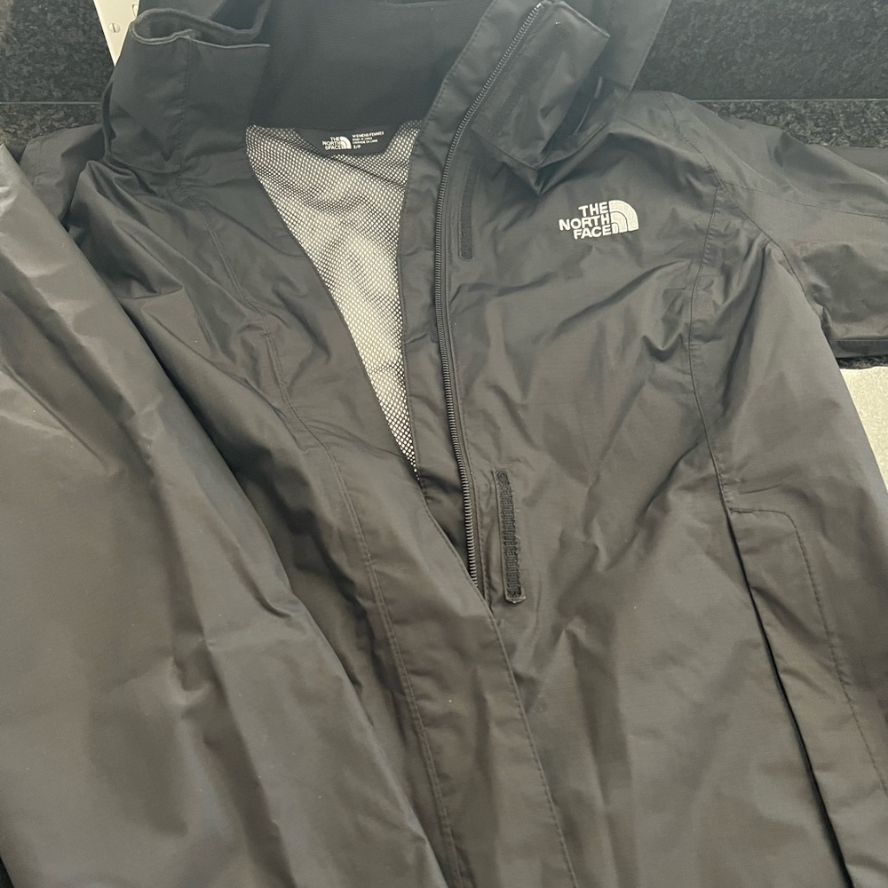 NORTH FACE RAIN COAT